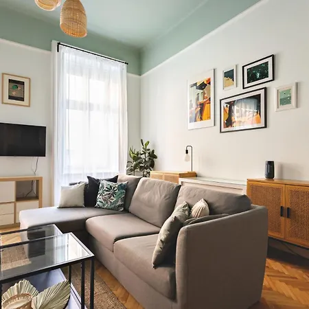 Chic & Cosy Dob Street Hidden Gem