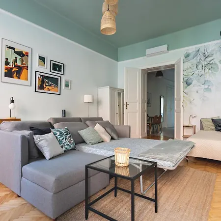 Chic & Cosy Dob Street Hidden Gem